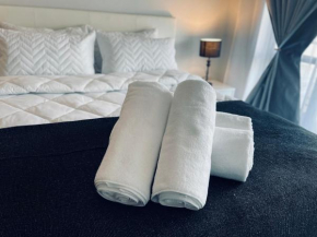 The Blyde Crystal Lagoon Luxury Apartment